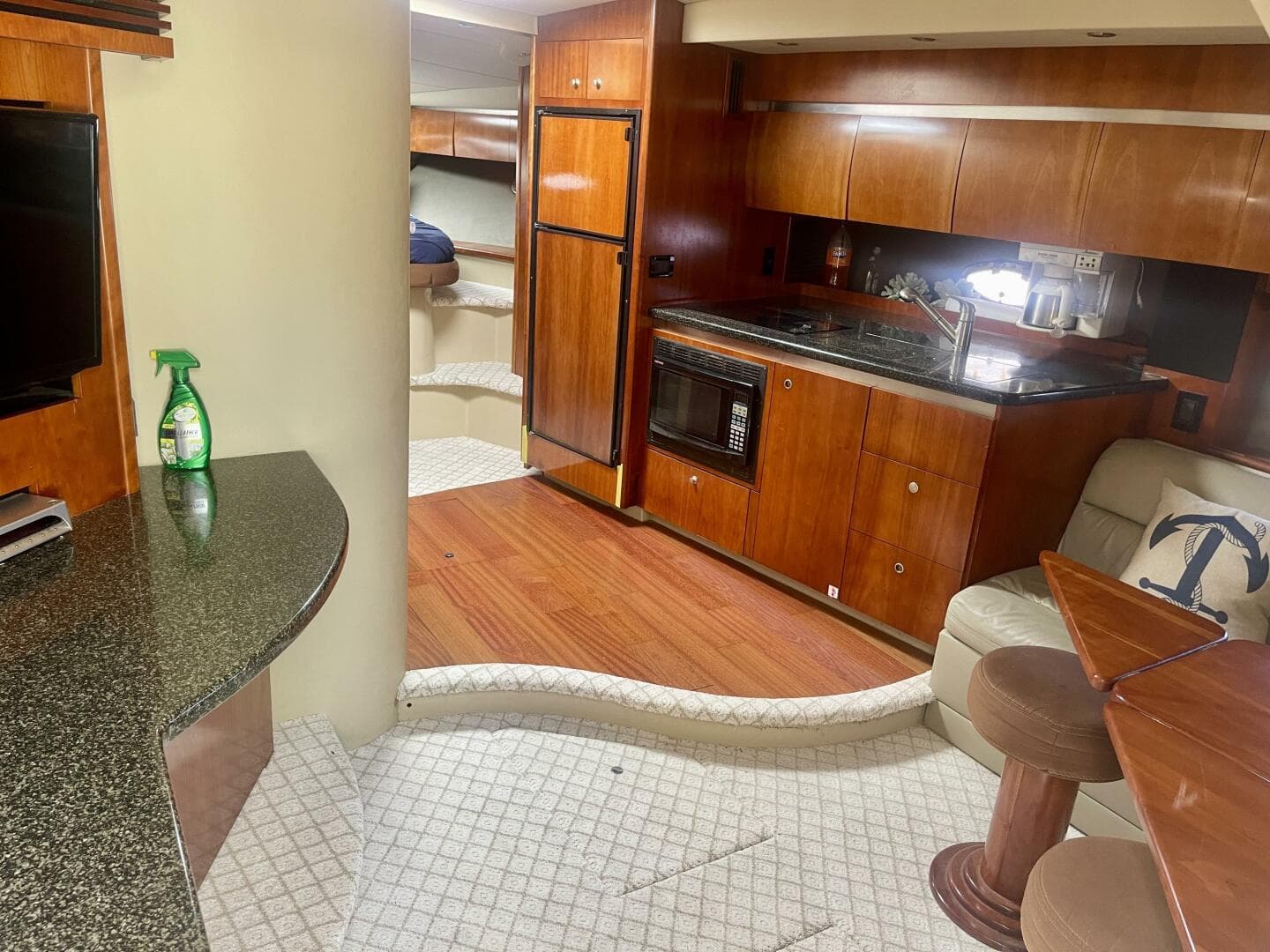 2006 Cruisers Yachts 420 Express — photo 19