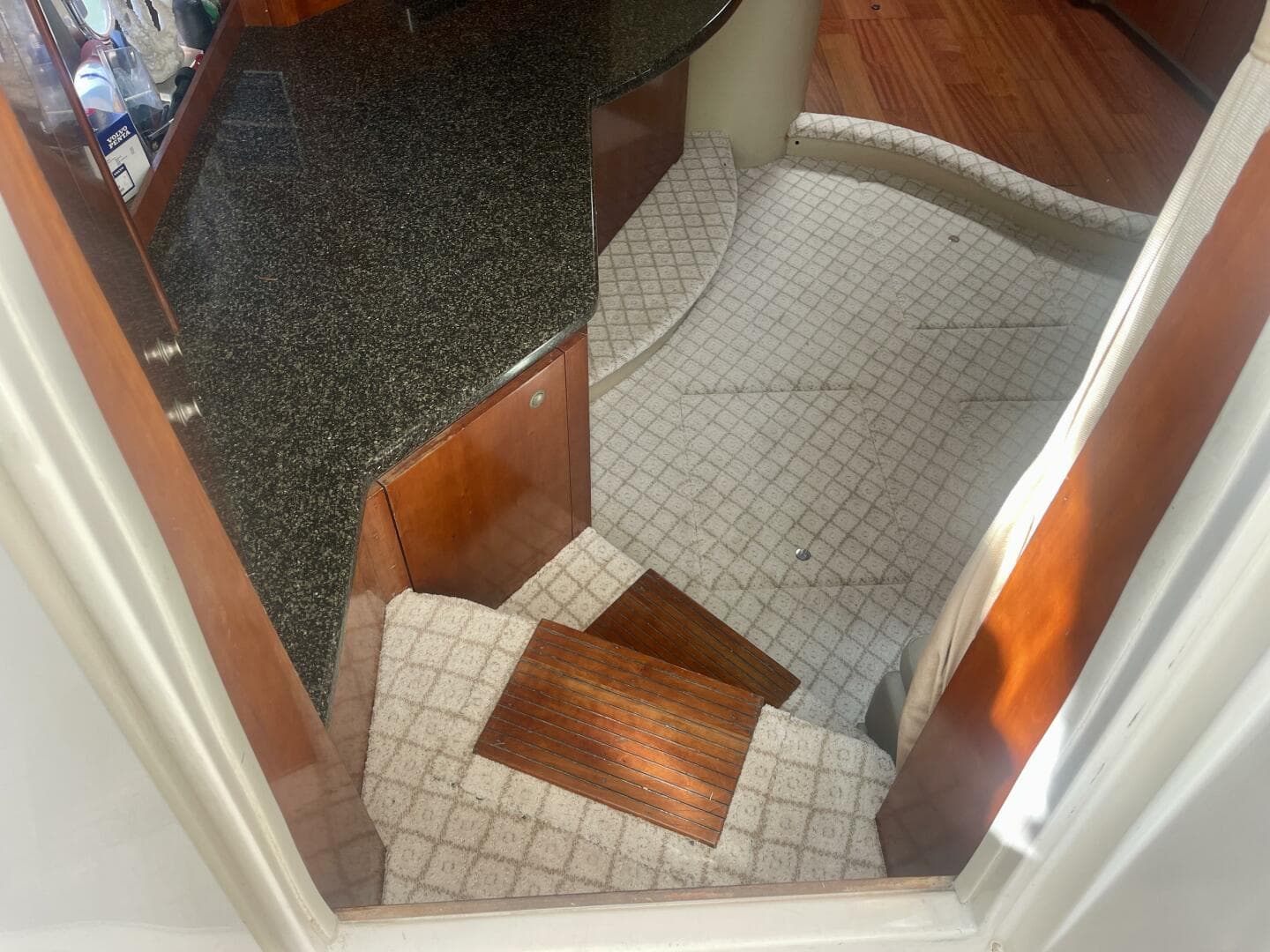 2006 Cruisers Yachts 420 Express — photo 16