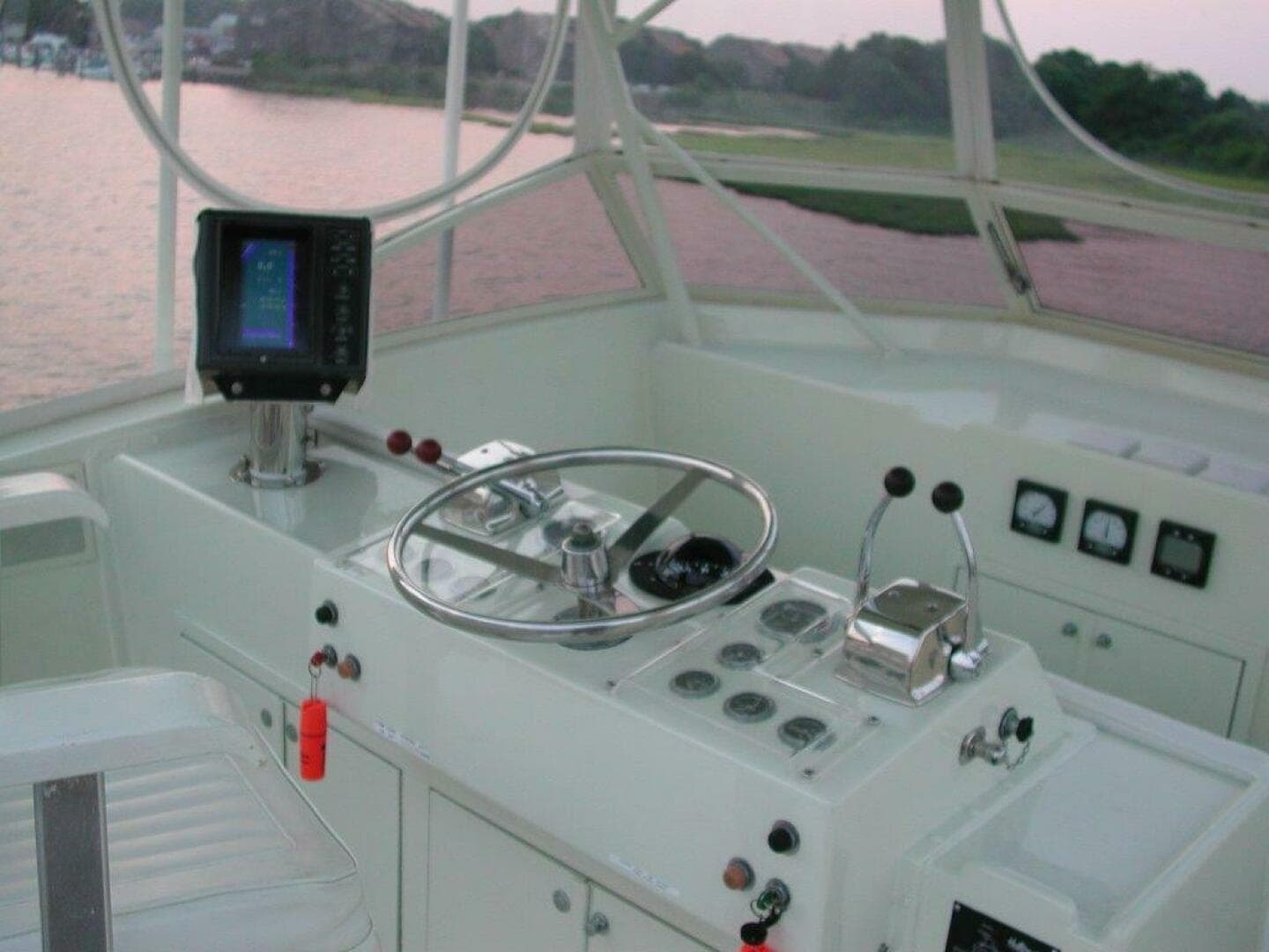 1972 Hatteras — photo 3