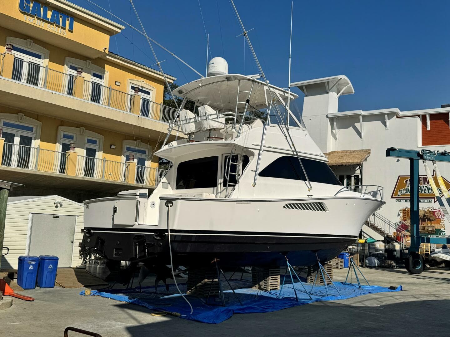 2006 Viking 45 Convertible — photo 50