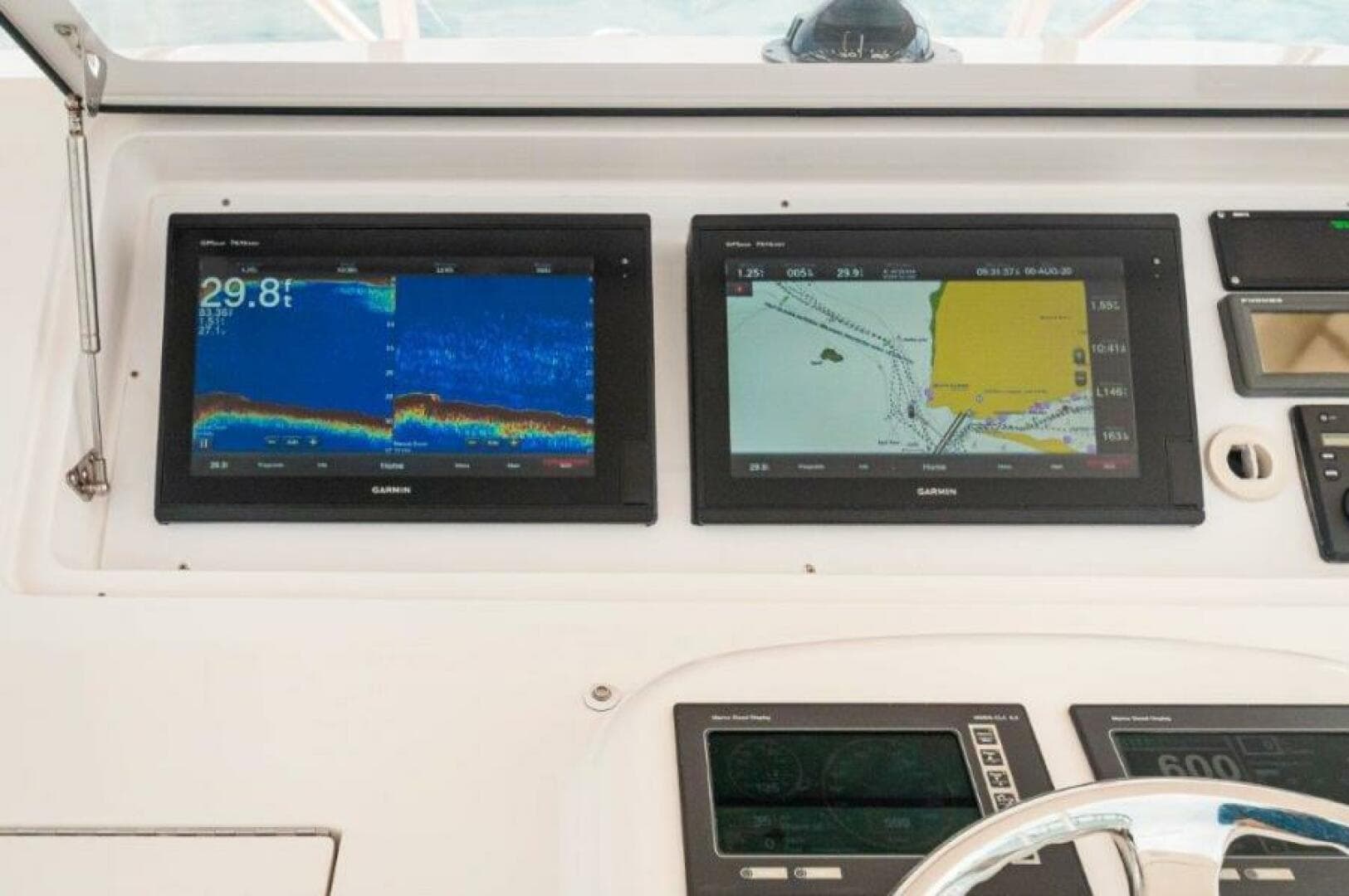 2006 Viking 45 Convertible — photo 26