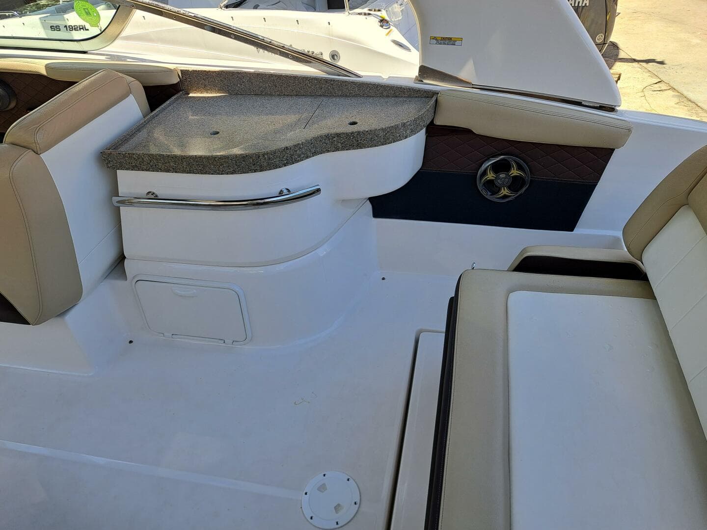 2014 Regal 2700 Bowrider — photo 19