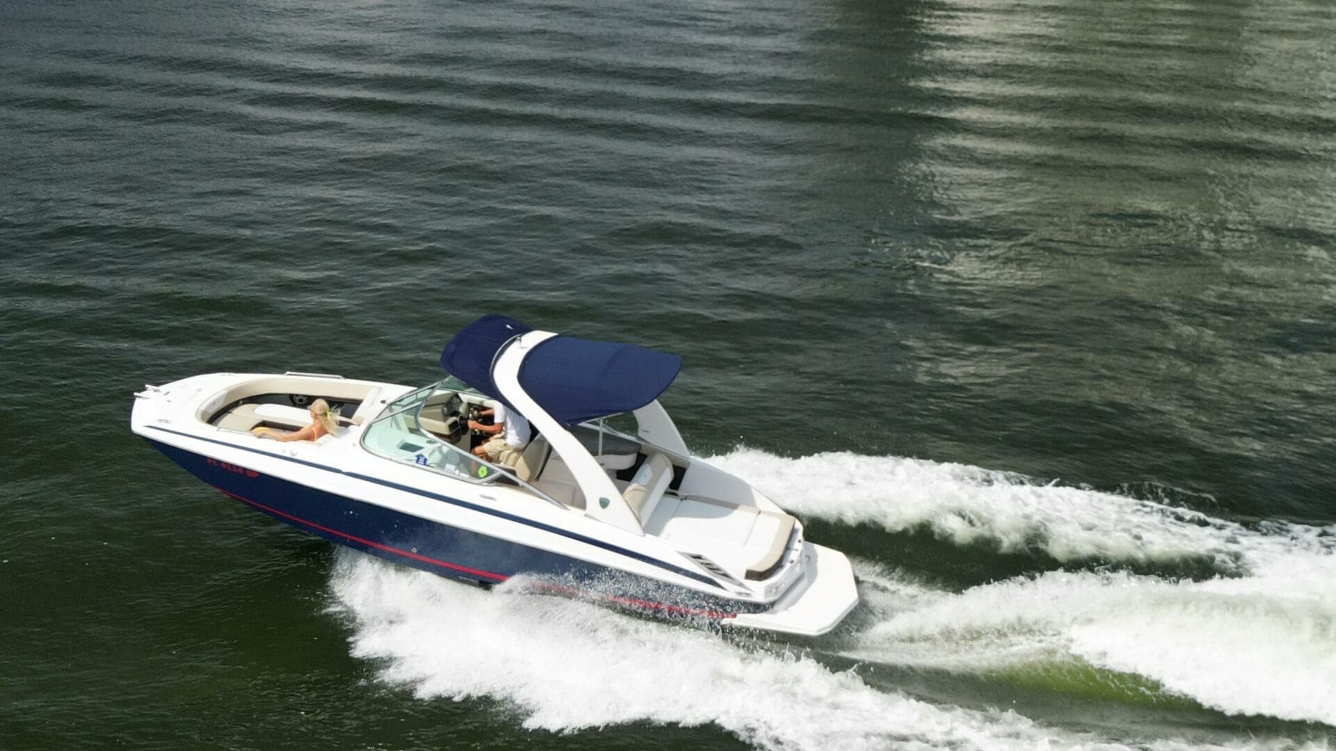 2014 Regal 2700 Bowrider — photo 9