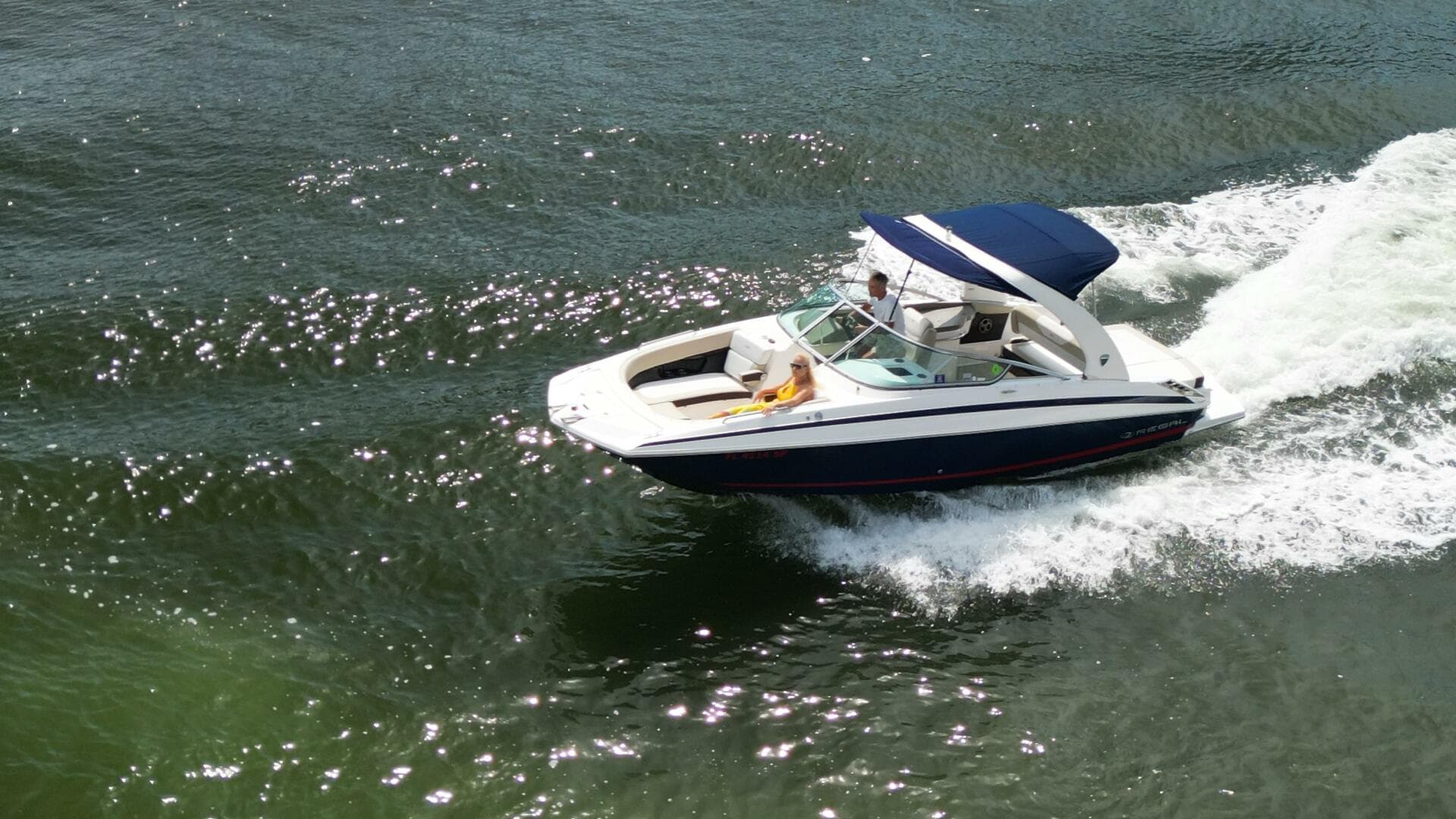 2014 Regal 2700 Bowrider — photo 7