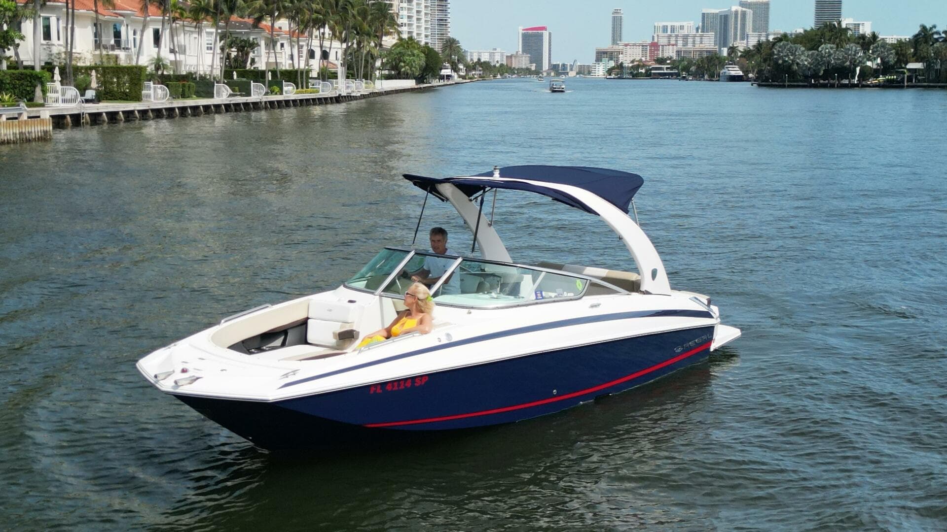 2014 Regal 2700 Bowrider — photo 4