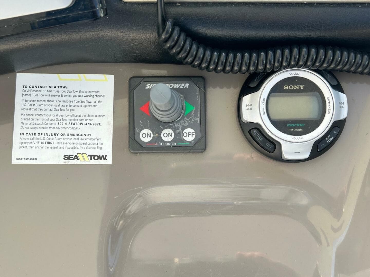 2011 Cruisers Yachts 415 — photo 16