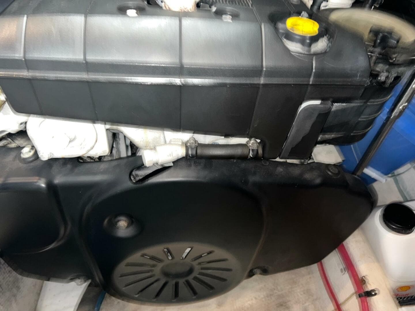 2011 Cruisers Yachts 415 — photo 72