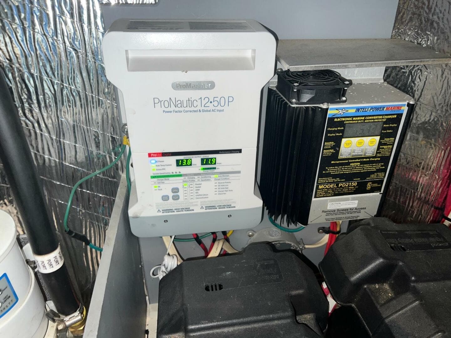 2011 Cruisers Yachts 415 — photo 62