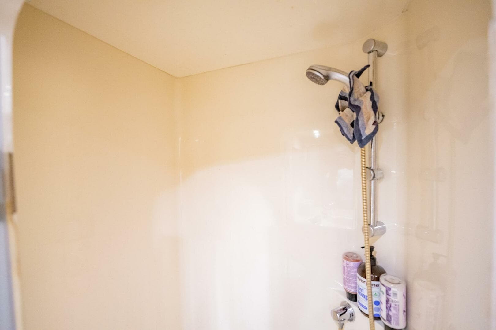 2000 Viking 60 Cockpit Sport Yacht — photo 31