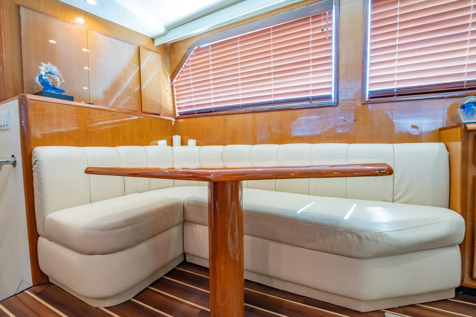 2000 Viking 60 Cockpit Sport Yacht — photo 14
