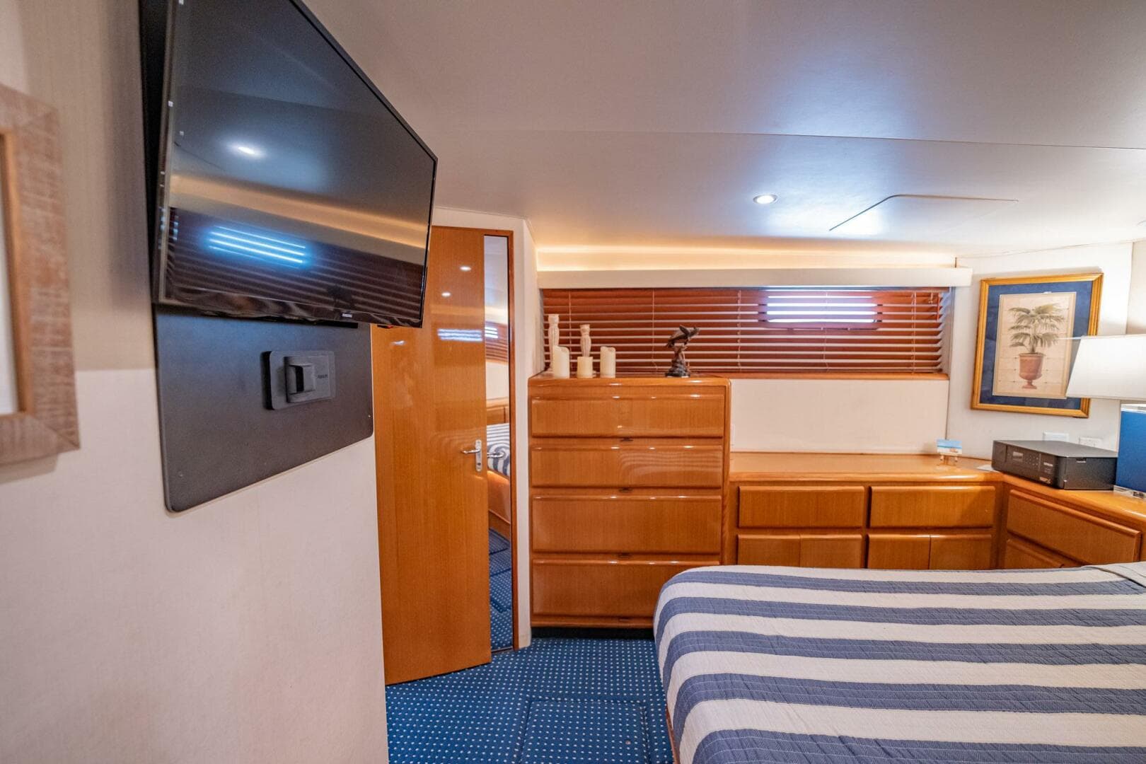 2000 Viking 60 Cockpit Sport Yacht — photo 29