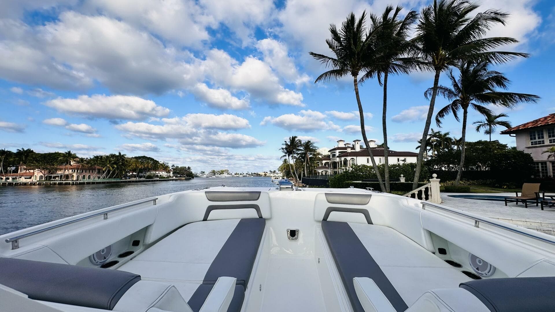 2019 World Cat 320 DC — photo 12