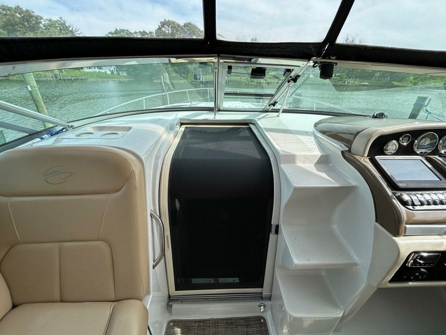 2015 Crownline 350 Sy — photo 21