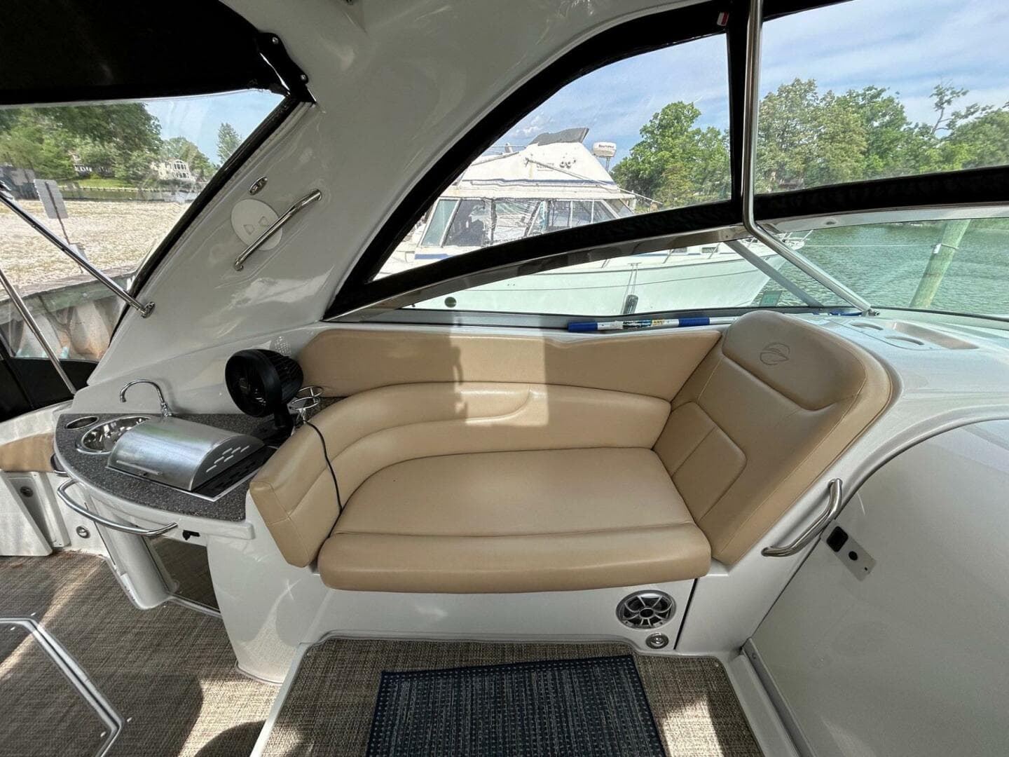 2015 Crownline 350 Sy — photo 25