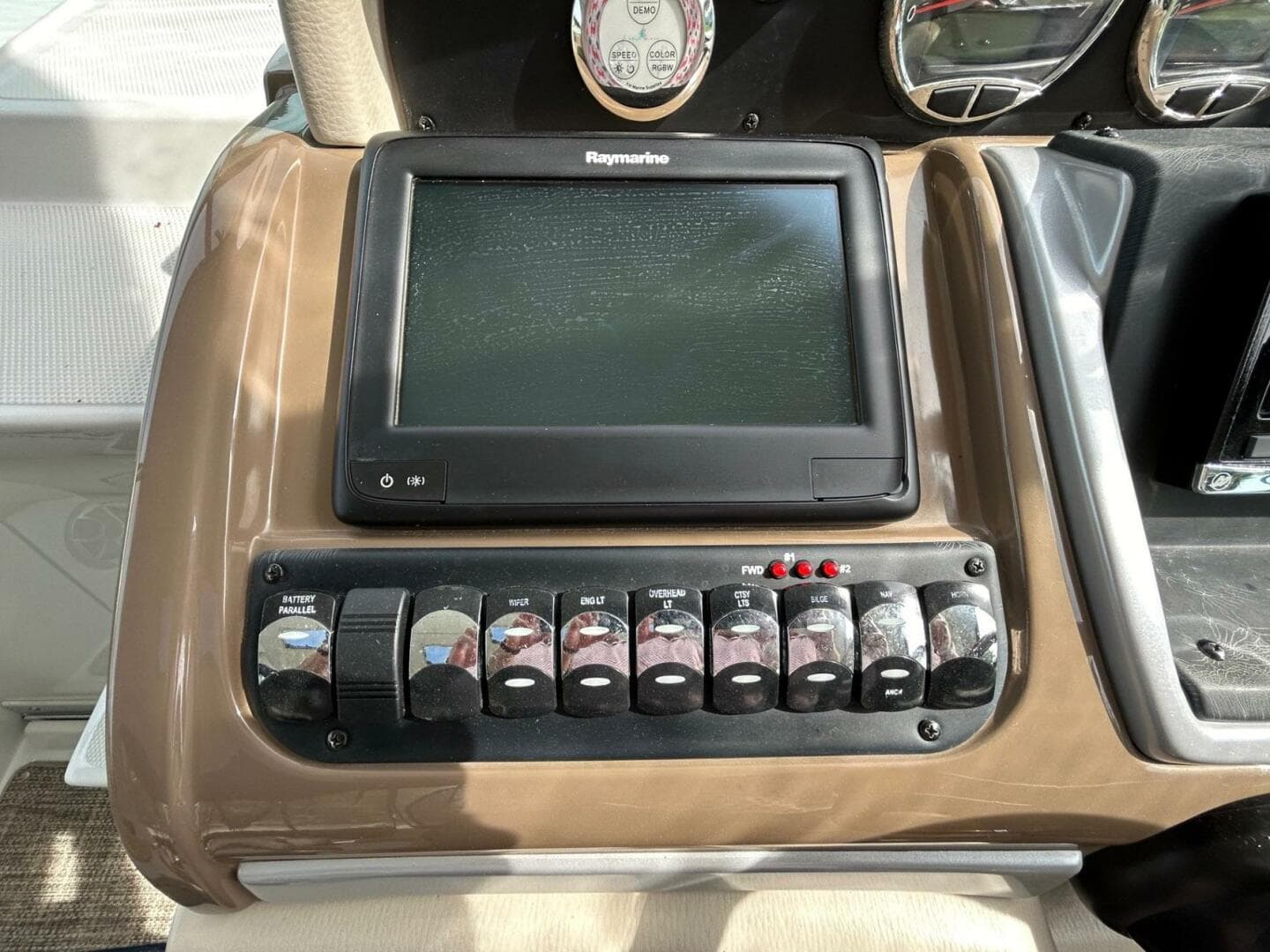 2015 Crownline 350 Sy — photo 18