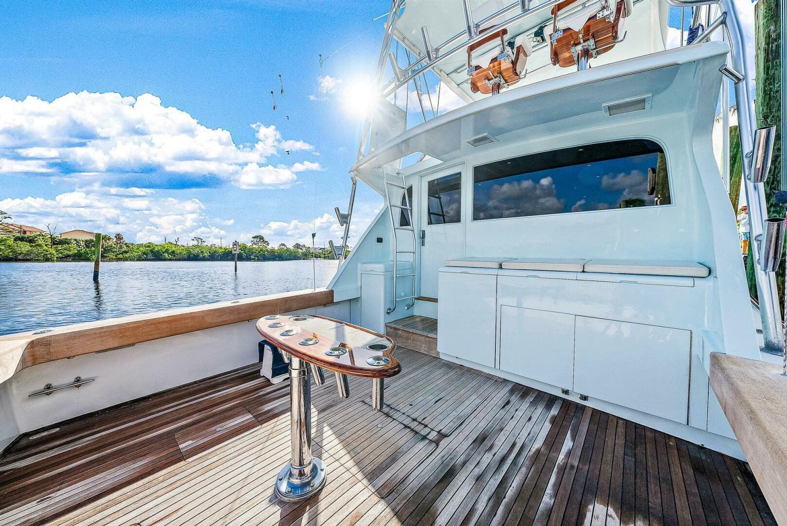 1990 Monterey Custom Sport Fish — photo 12