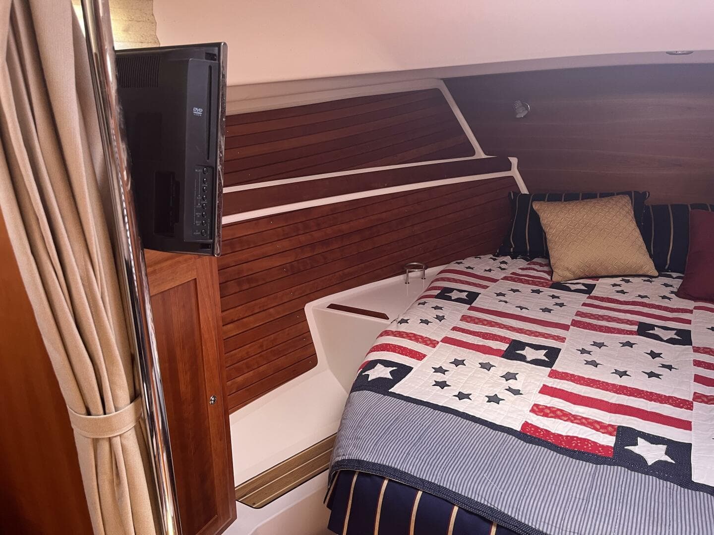 2013 Back Cove 34 — photo 19