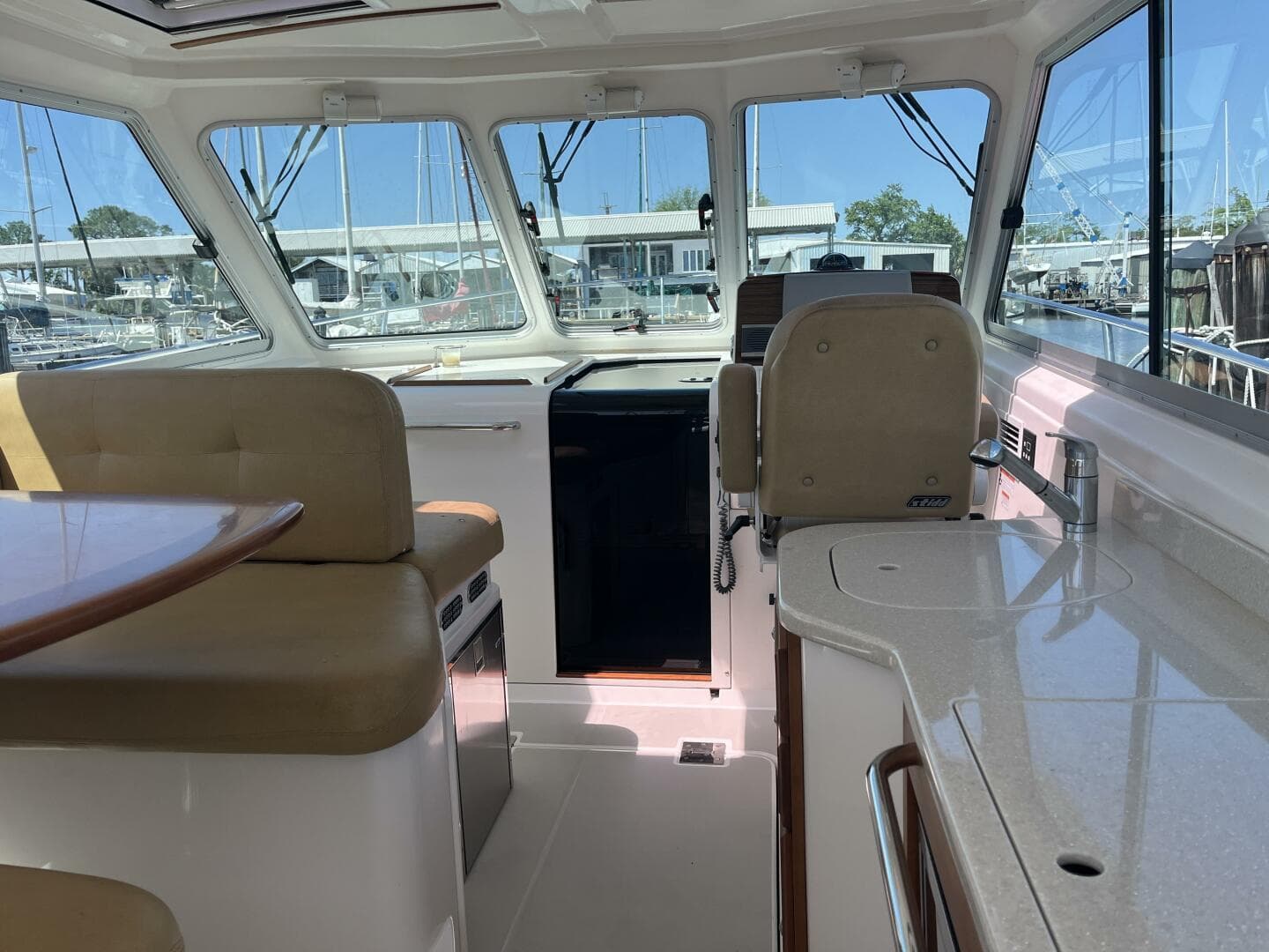 2013 Back Cove 34 — photo 7