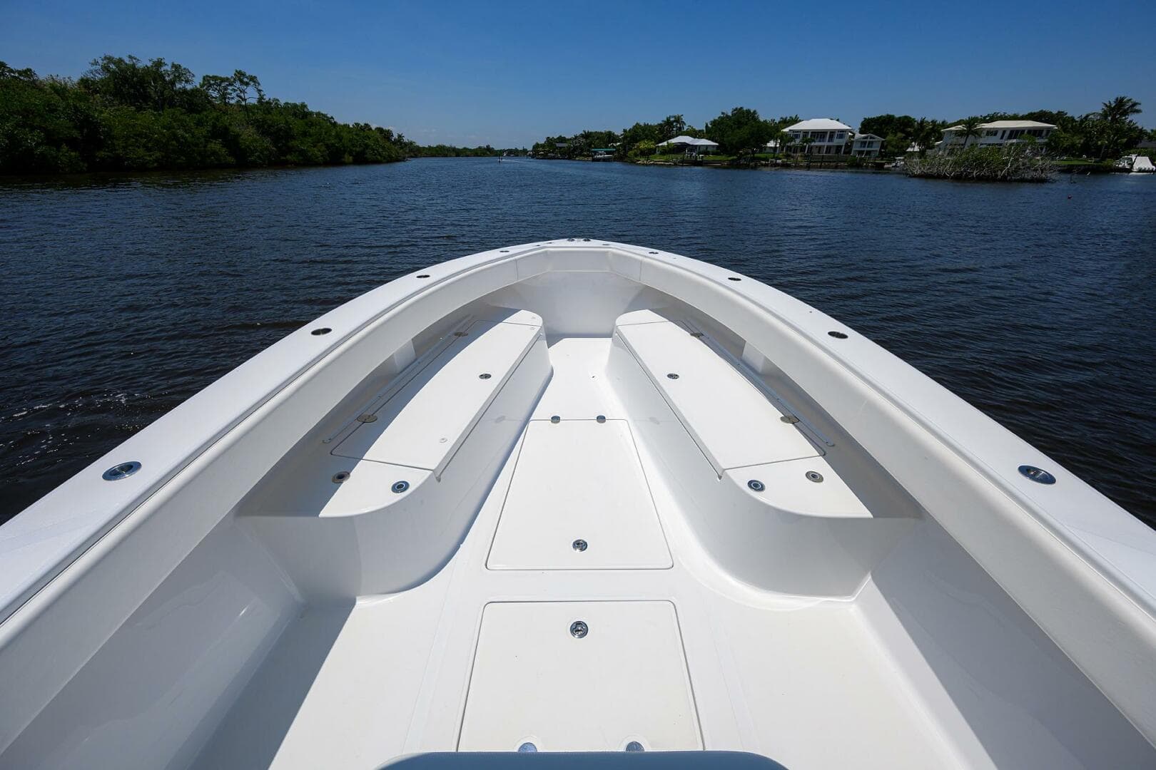 2017 Bahama Center Console — photo 6