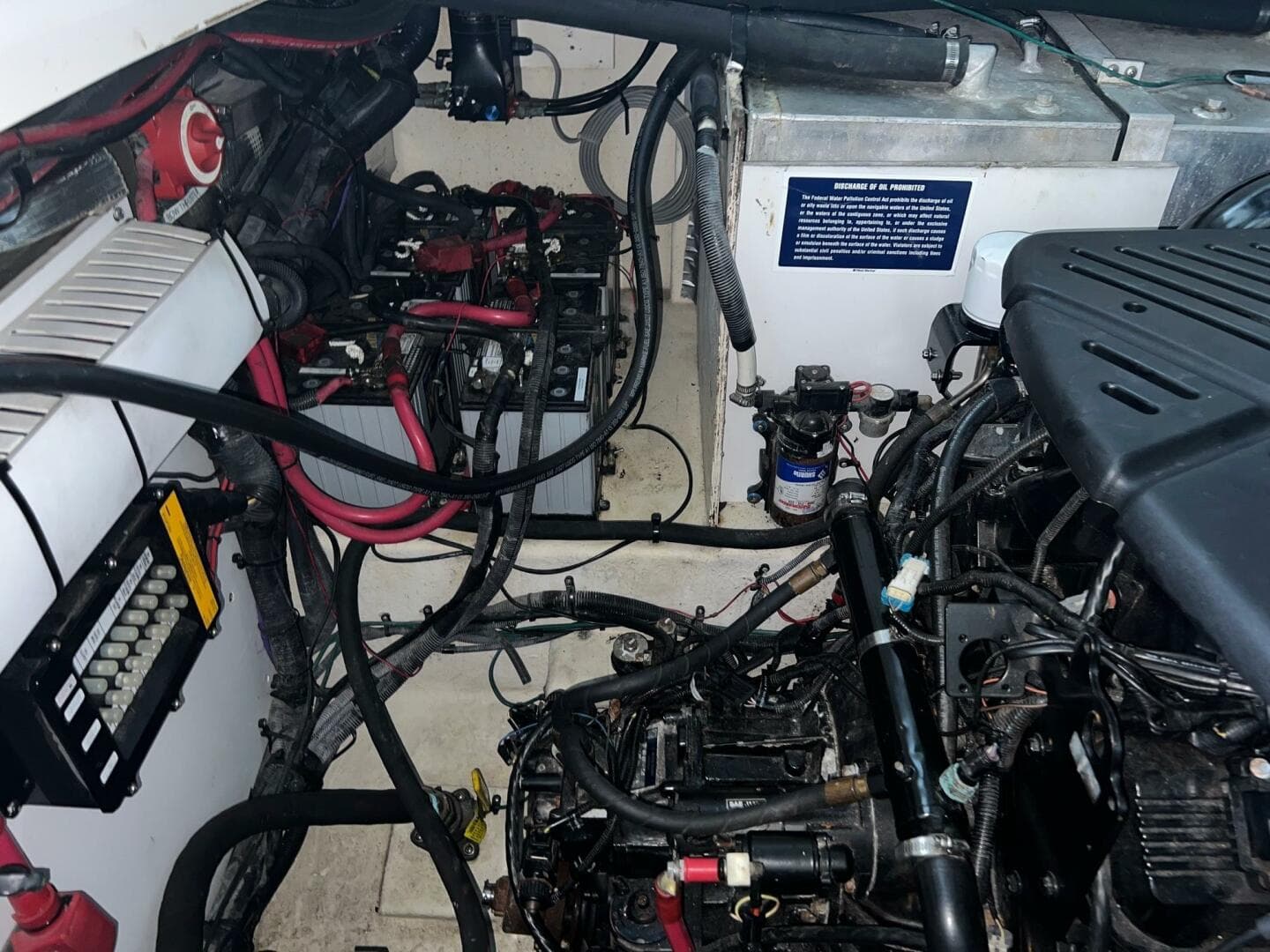 2008 Sea Ray 330 Sundancer — photo 53