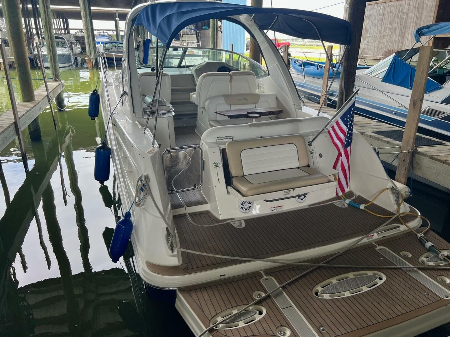2008 Sea Ray 330 Sundancer — photo 12