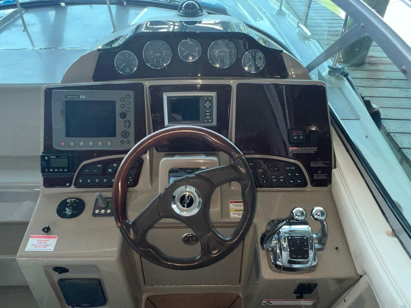 2008 Sea Ray 330 Sundancer — photo 20