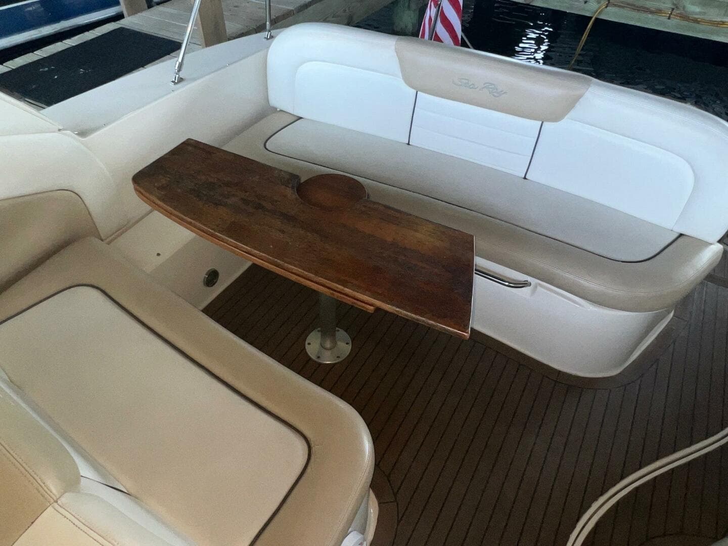 2008 Sea Ray 330 Sundancer — photo 15