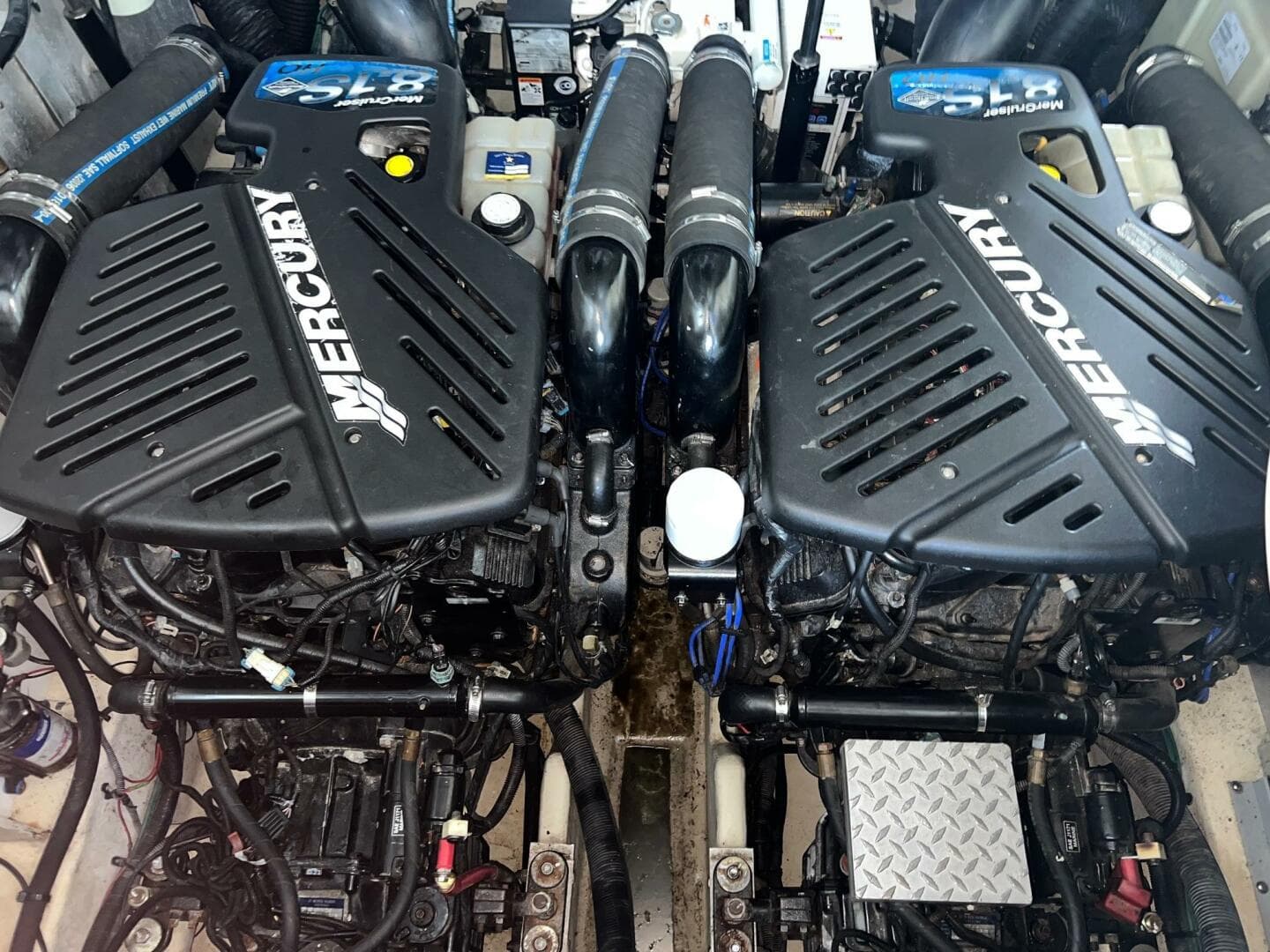 2008 Sea Ray 330 Sundancer — photo 50