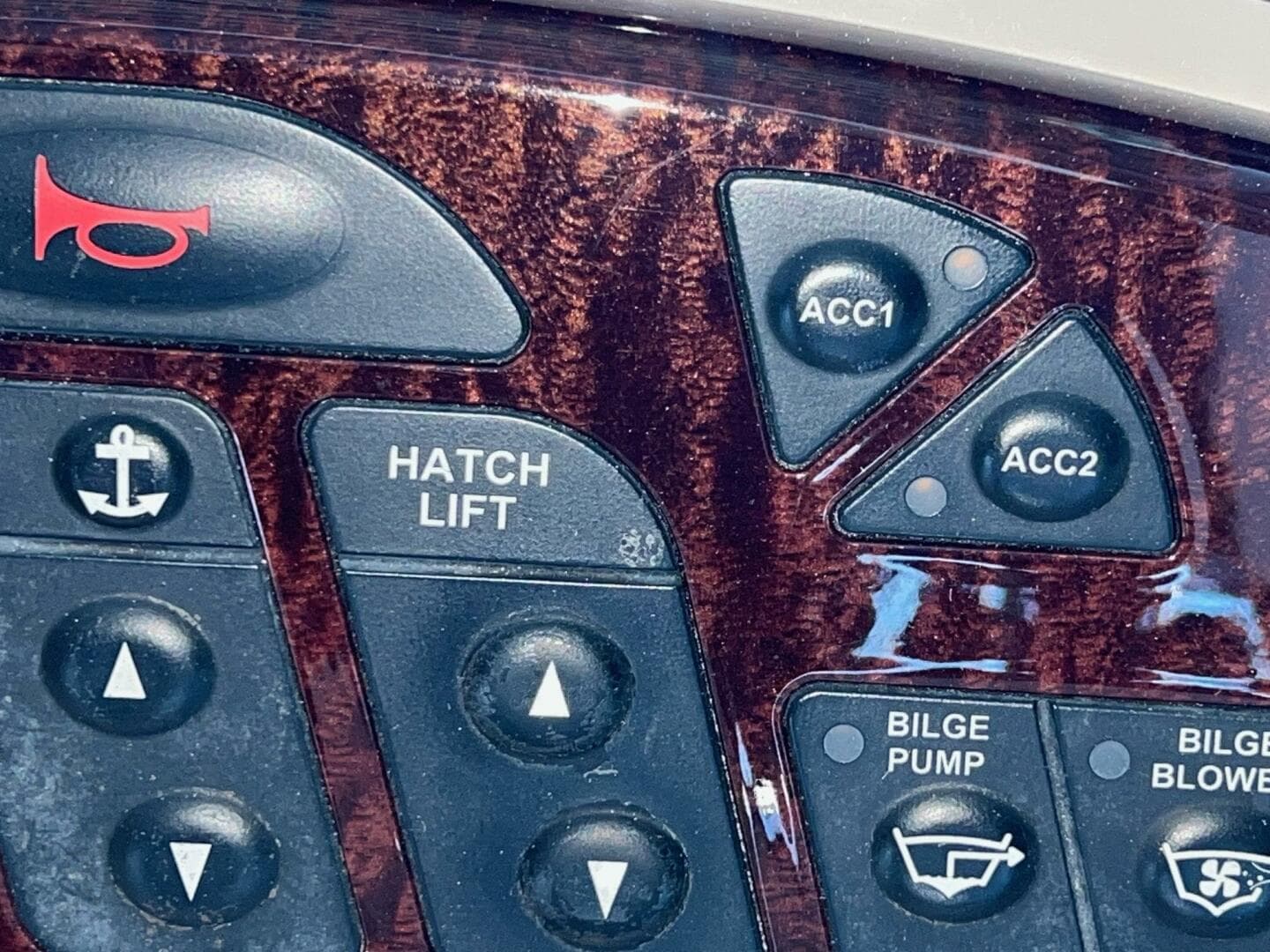 2008 Sea Ray 330 Sundancer — photo 22