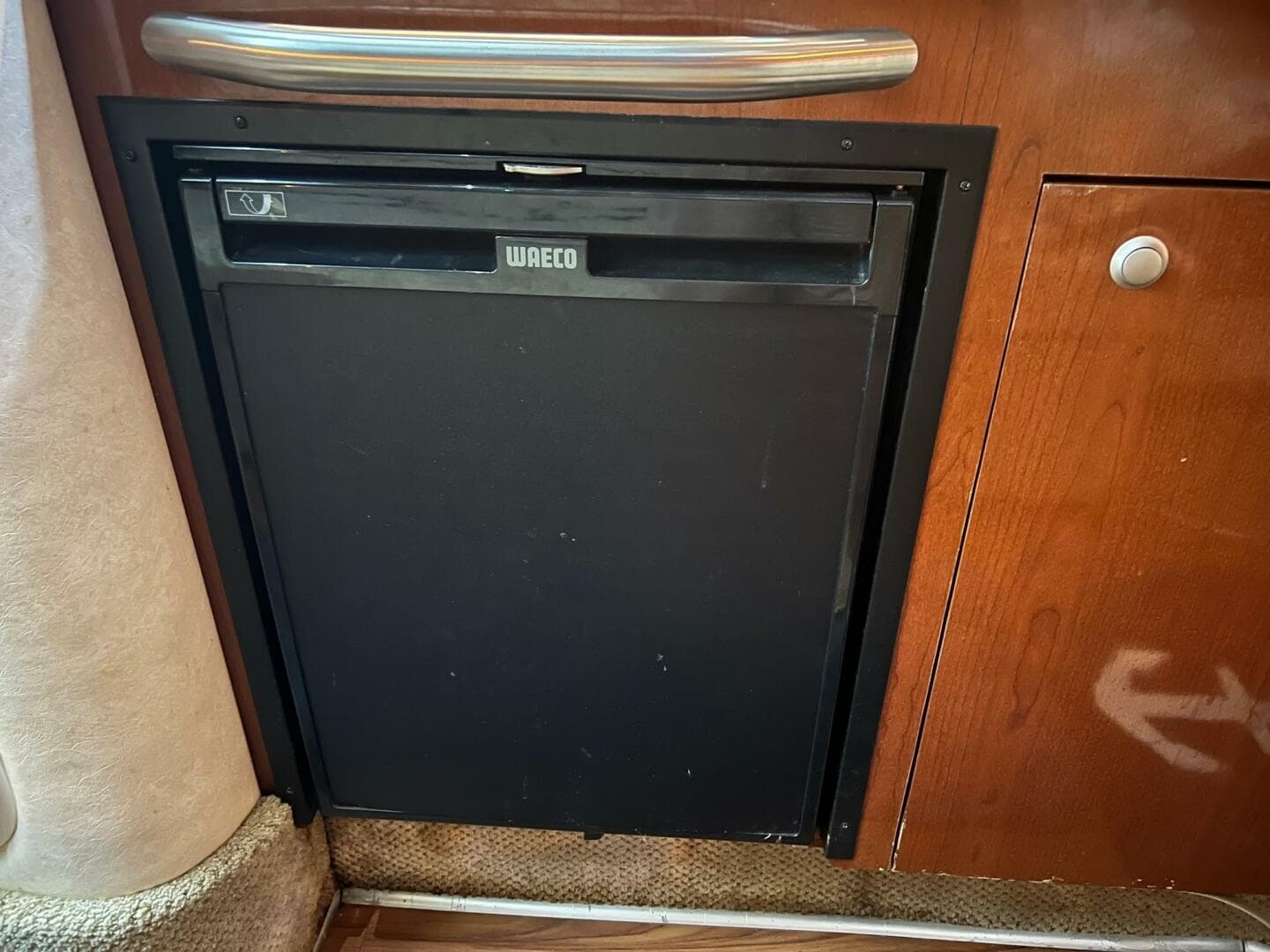 2008 Sea Ray 330 Sundancer — photo 33