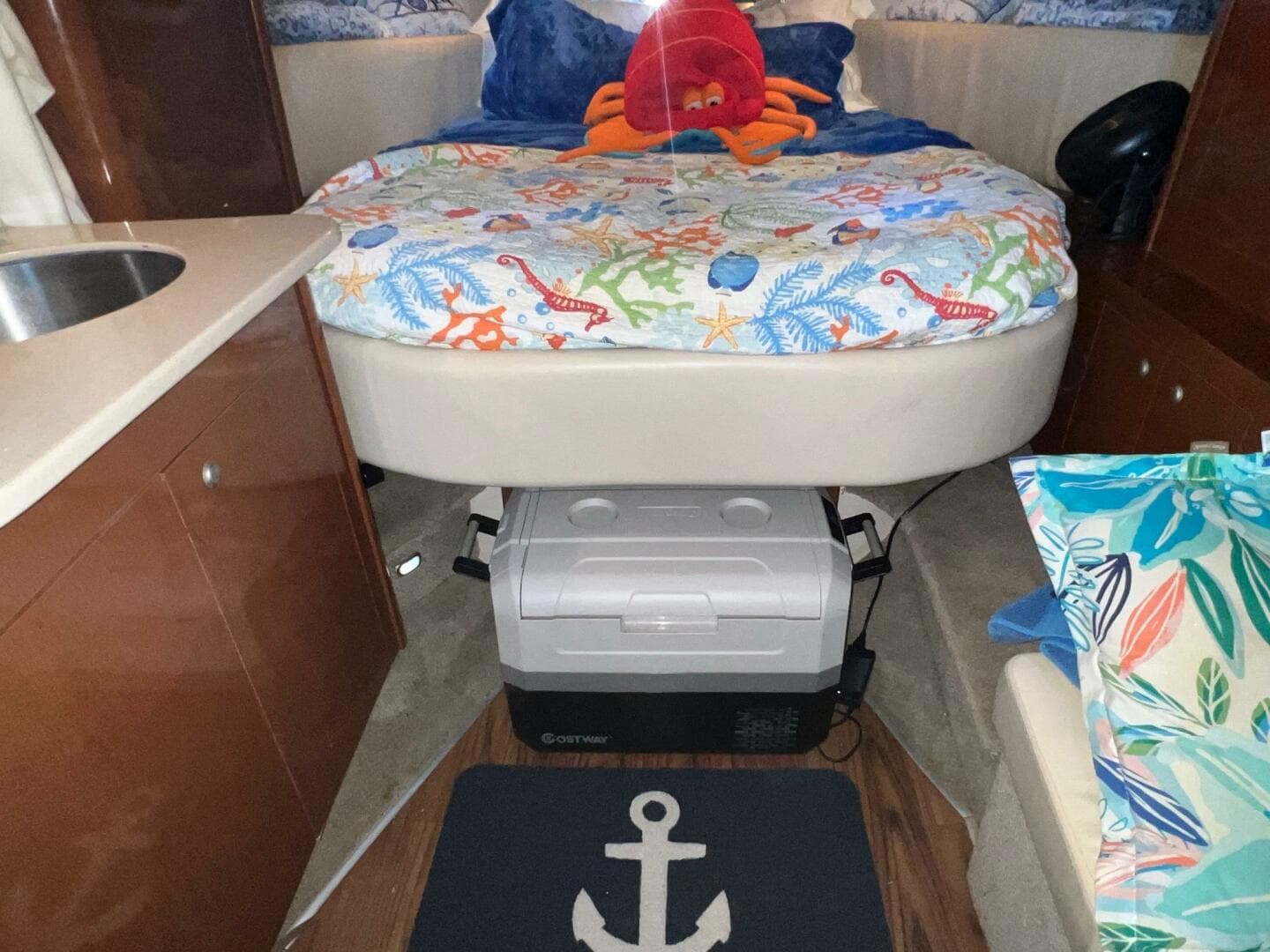 2008 Sea Ray 330 Sundancer — photo 38