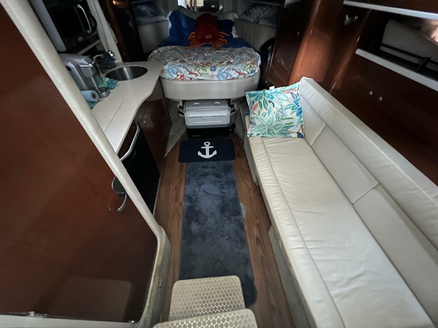 2008 Sea Ray 330 Sundancer — photo 37