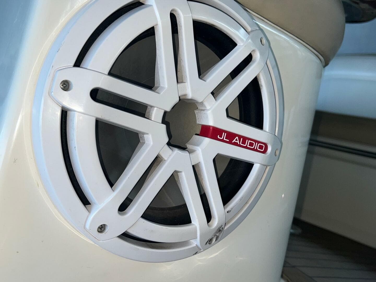 2008 Sea Ray 330 Sundancer — photo 29