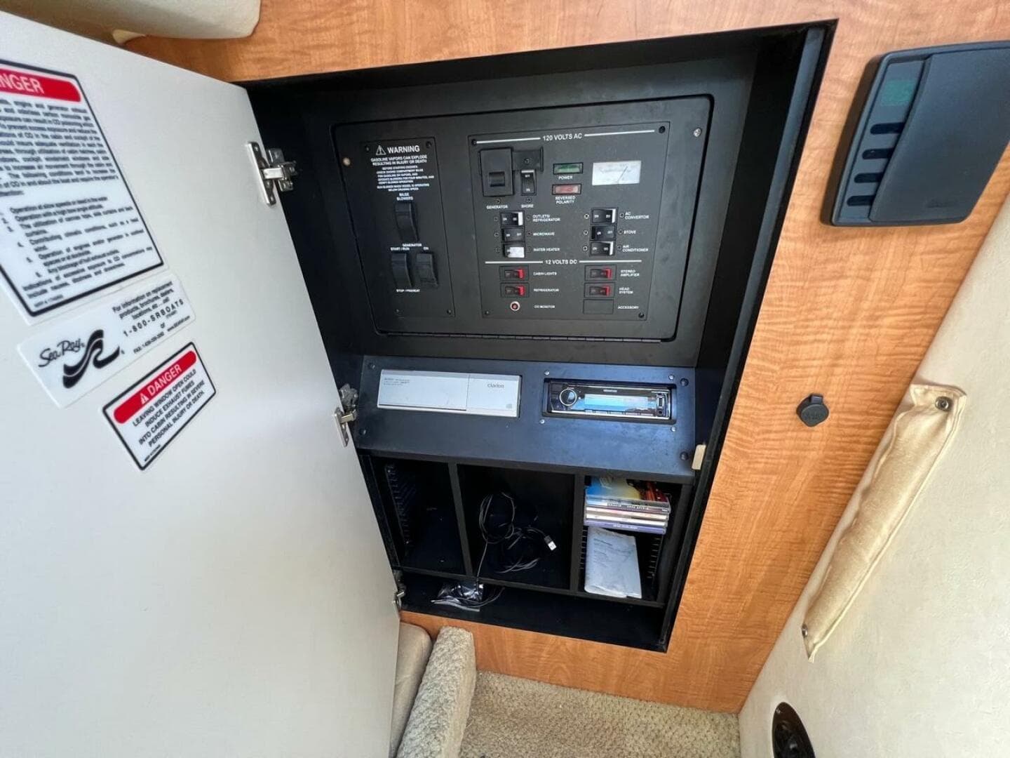 2006 Sea Ray Sundancer — photo 16