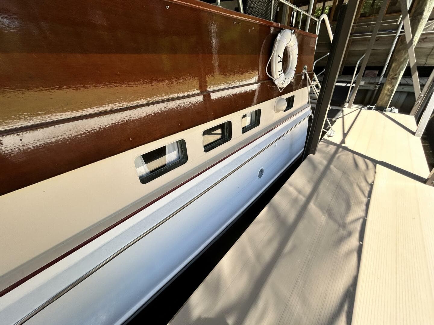 1962 Matthews 42 Double Cabin — photo 9