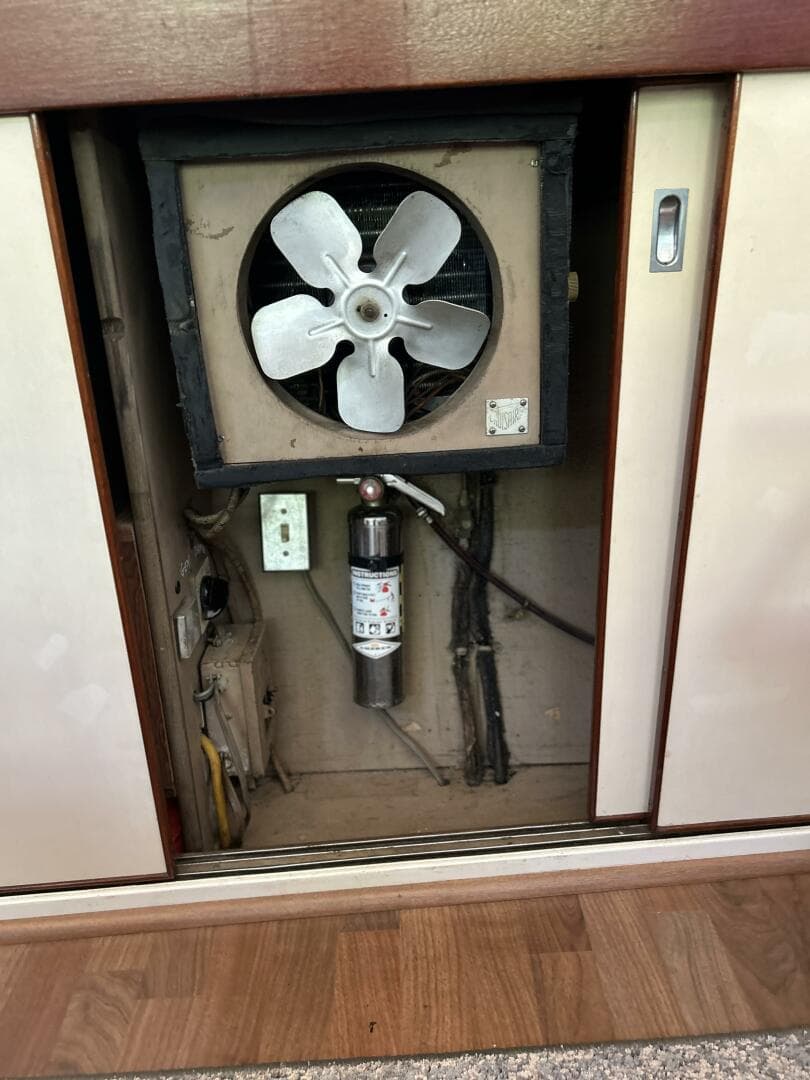 1962 Matthews 42 Double Cabin — photo 33