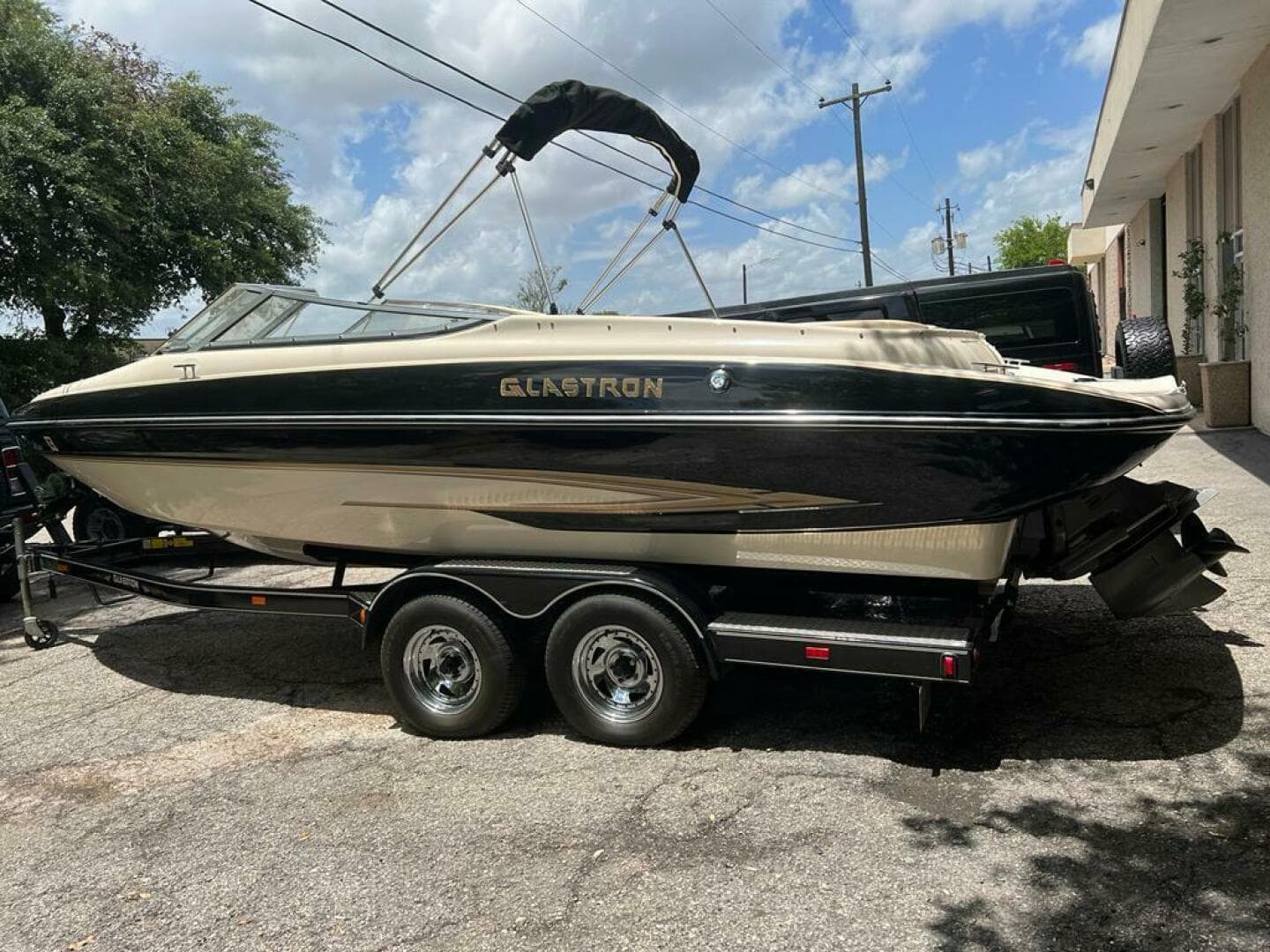 2005 Glastron GX 235 — photo 1