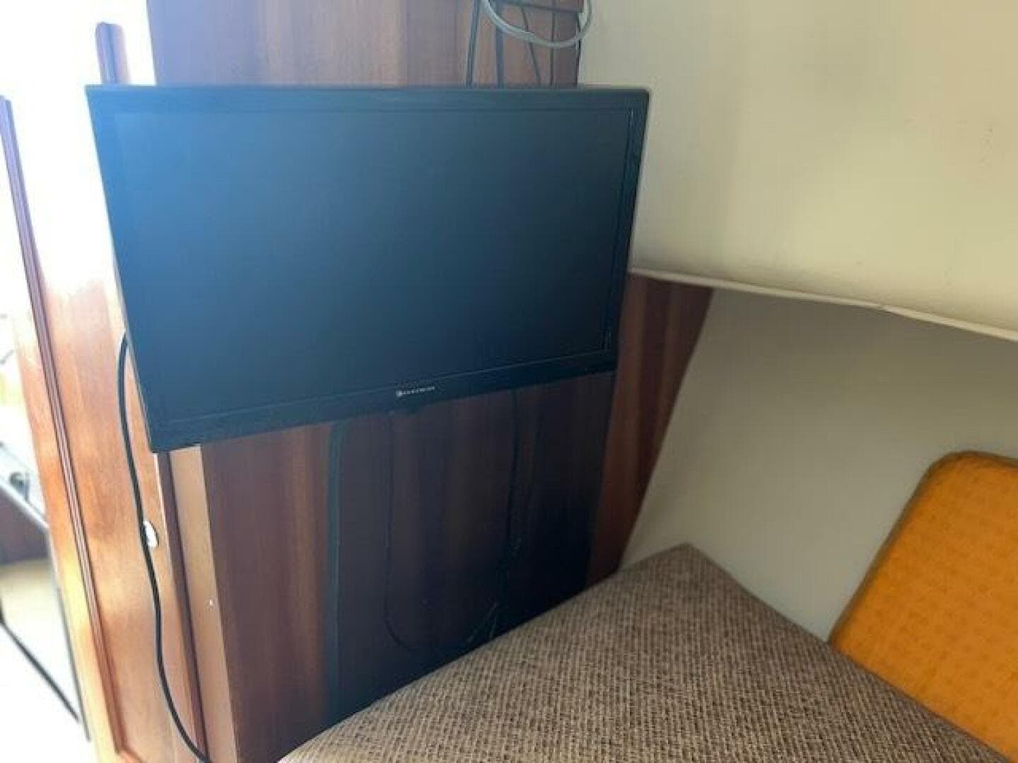 2006 Rampage 30 Walkaround — photo 15