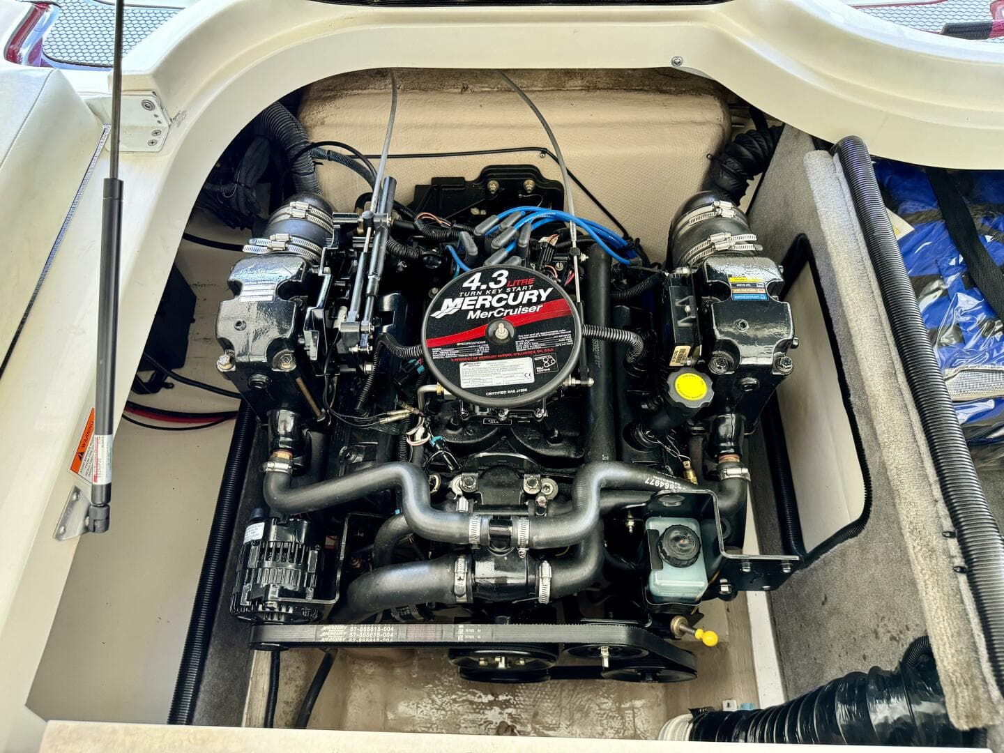 2008 Bryant 210 Bowrider — photo 32