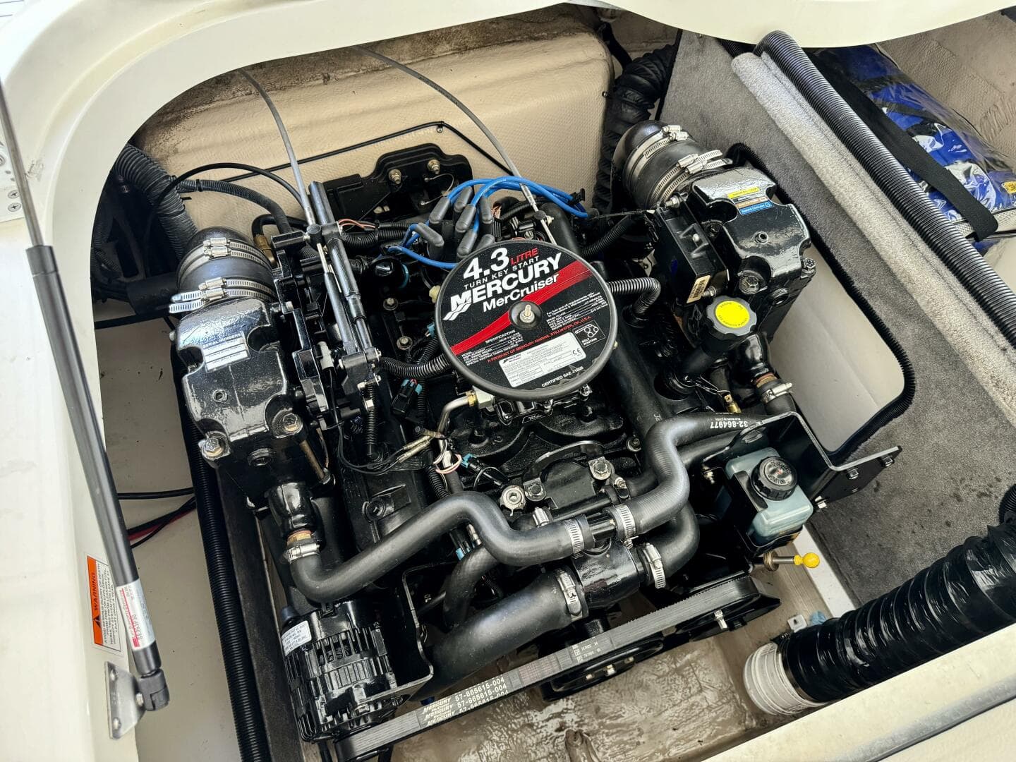 2008 Bryant 210 Bowrider — photo 33