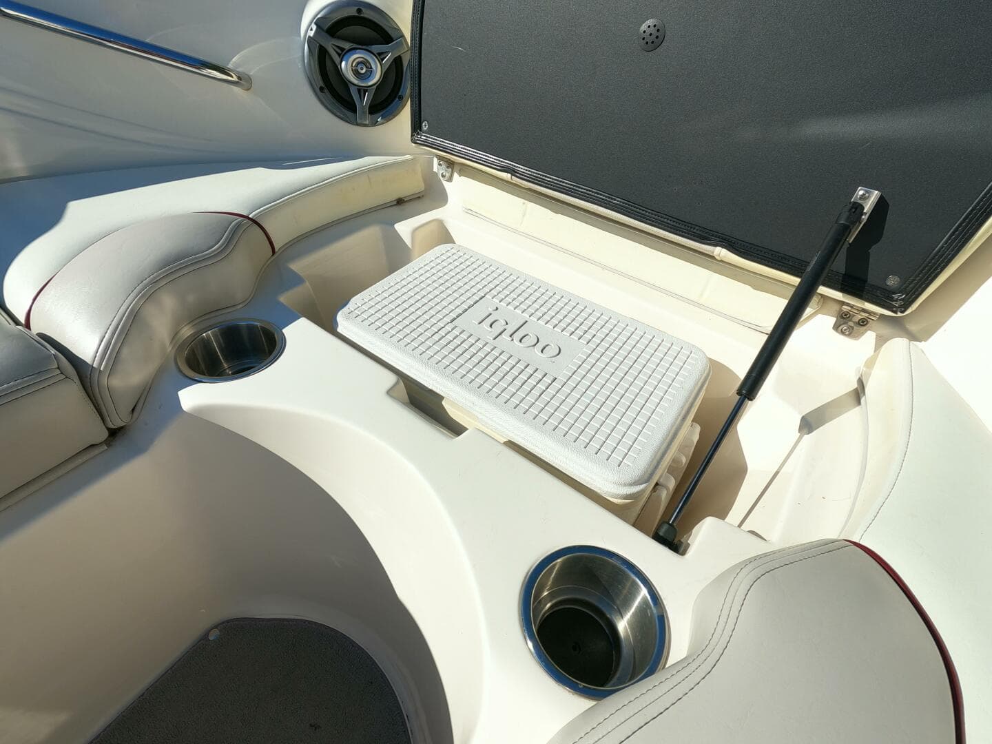 2008 Bryant 210 Bowrider — photo 28