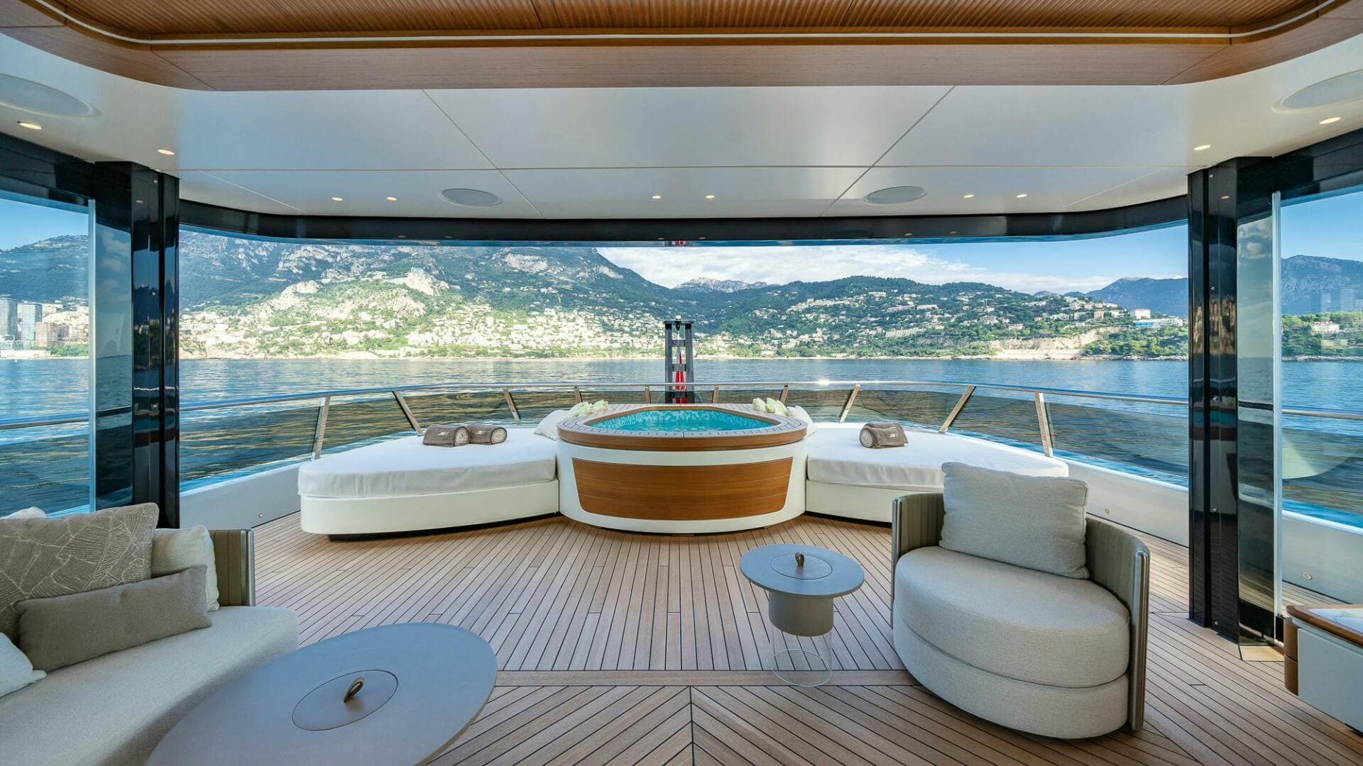 2024 Mengi Yay — photo 14