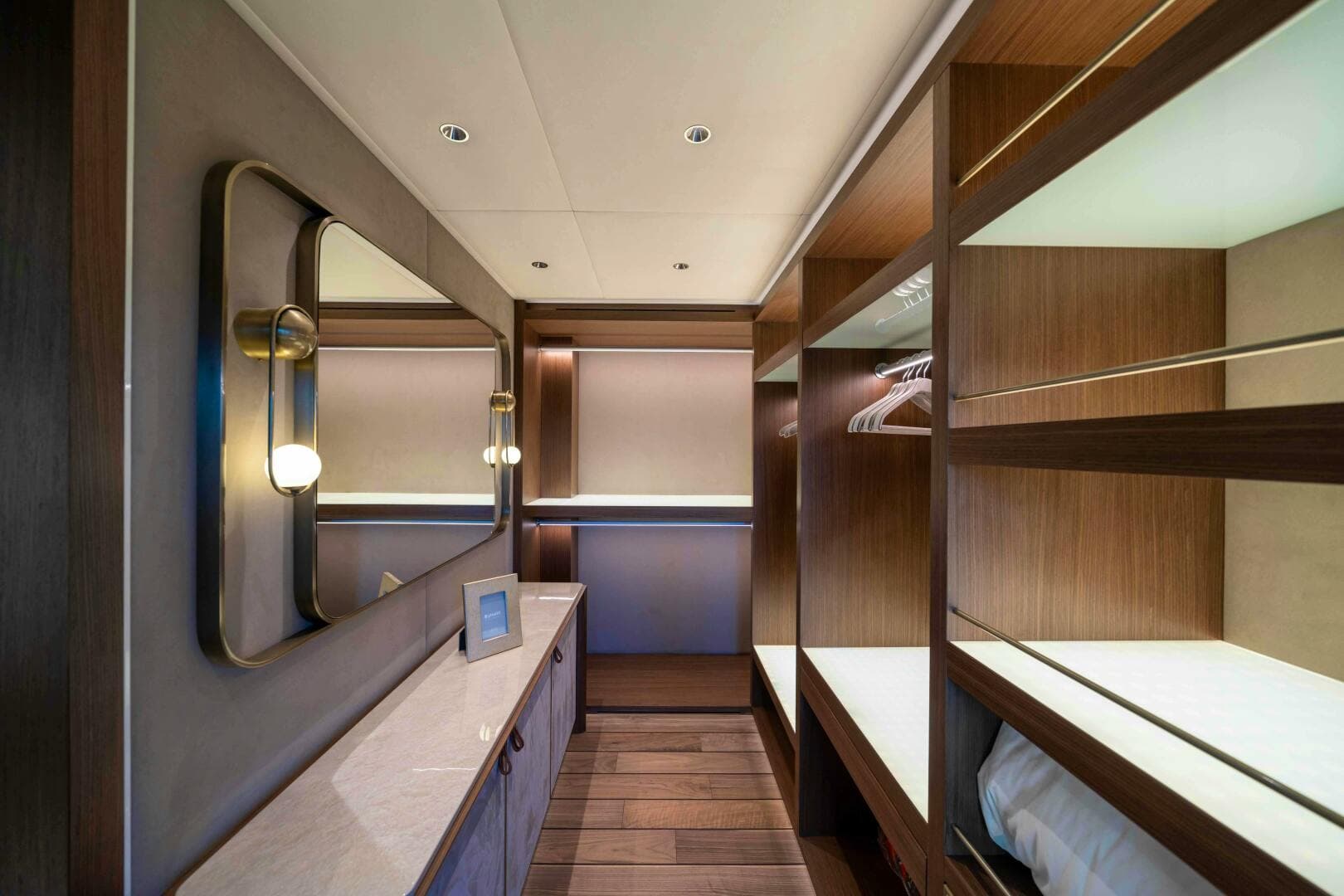 2024 Mengi Yay — photo 42