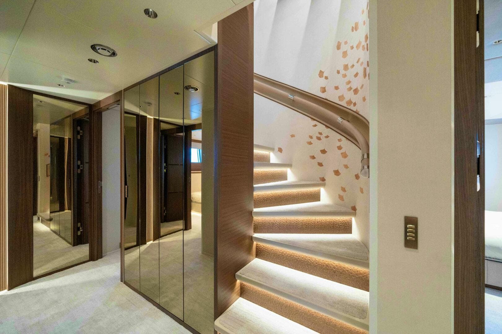 2024 Mengi Yay — photo 45