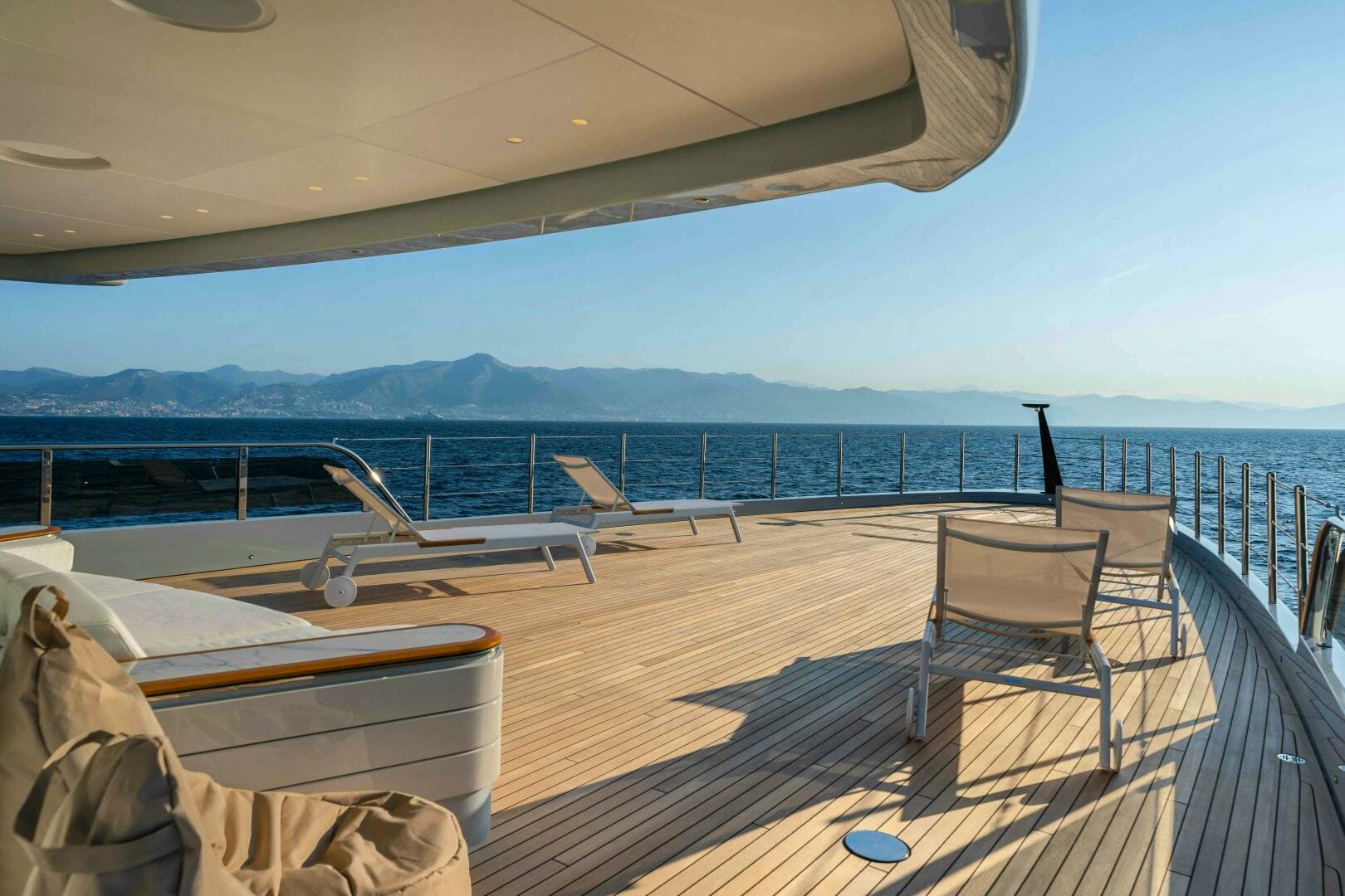 2024 Mengi Yay — photo 18