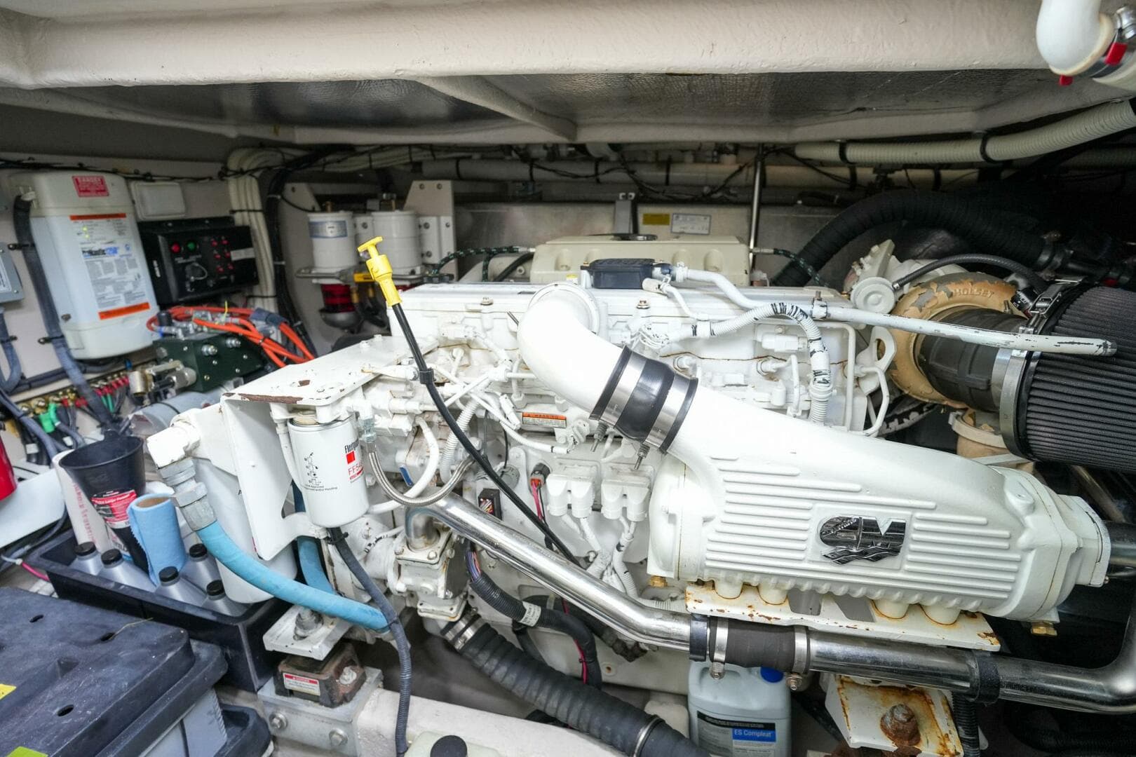 2010 Sea Ray 500 Sundancer — photo 38