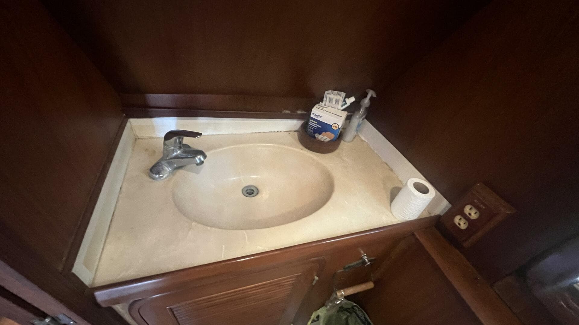 1986 Marine Trader Med Yacht 62 Yachtfish — photo 66