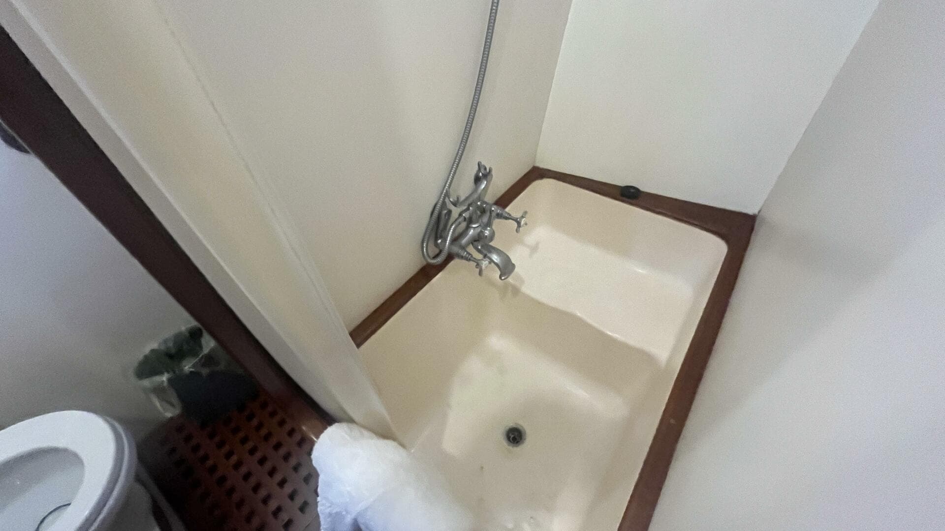 1986 Marine Trader Med Yacht 62 Yachtfish — photo 93