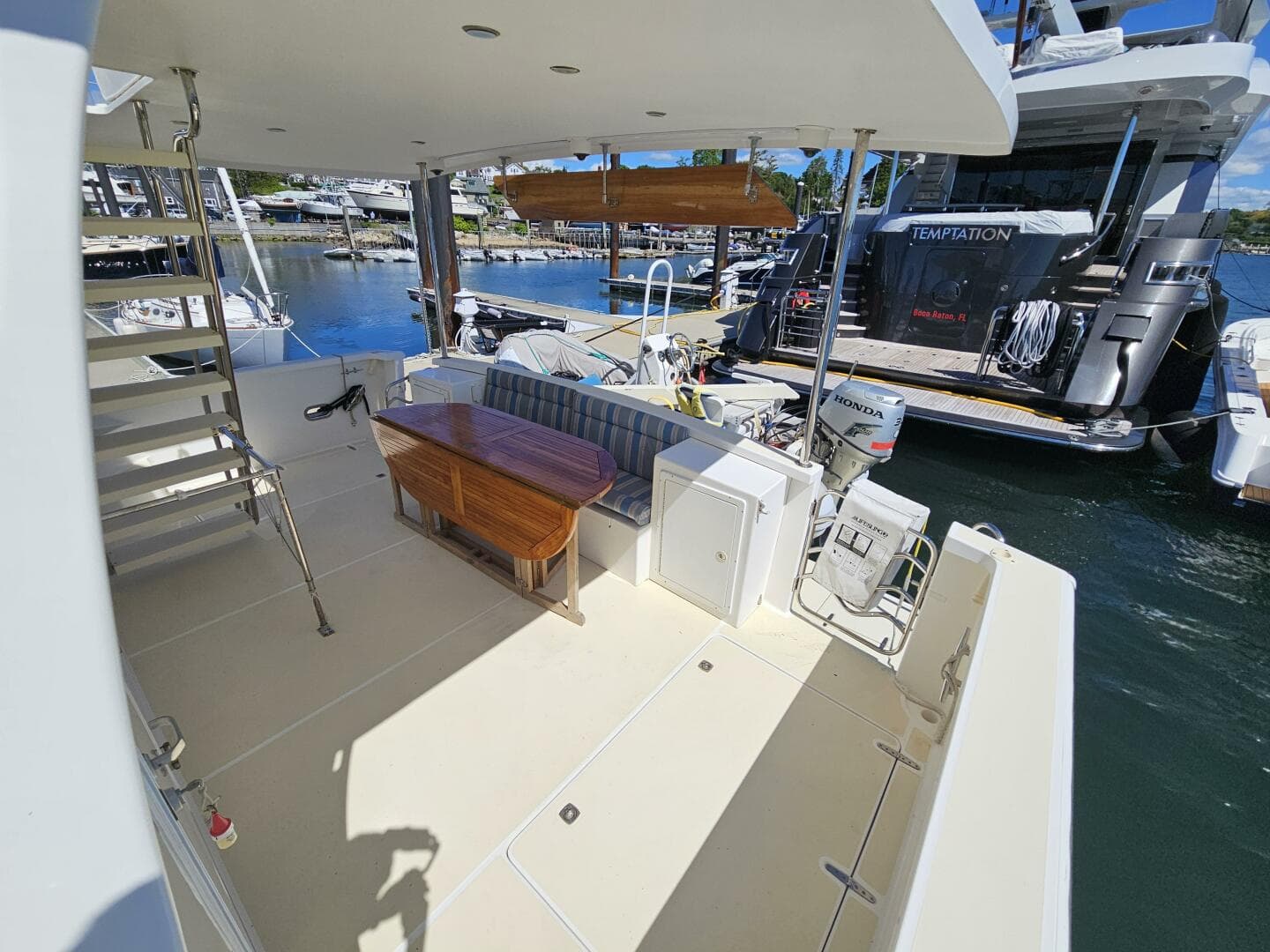 2012 Maine Cat Power Cat 47 — photo 14