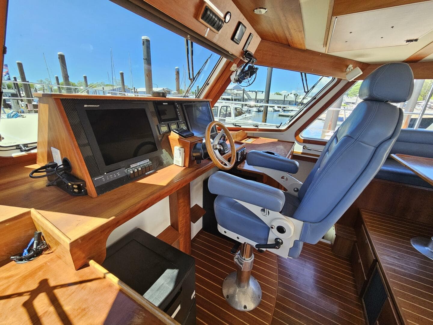 2012 Maine Cat Power Cat 47 — photo 39